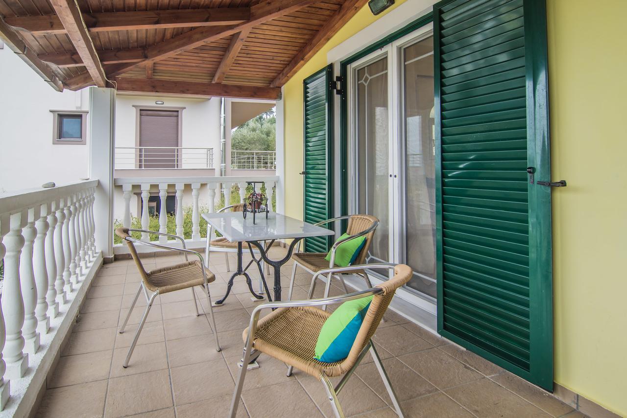 Tonia Apartments Zakynthos stad Exteriör bild